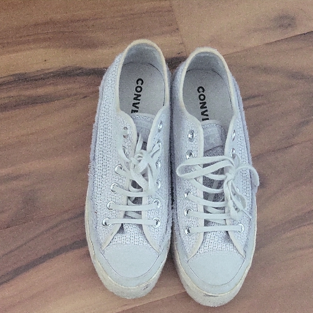 Converse Women's Baby Blue Sneakers